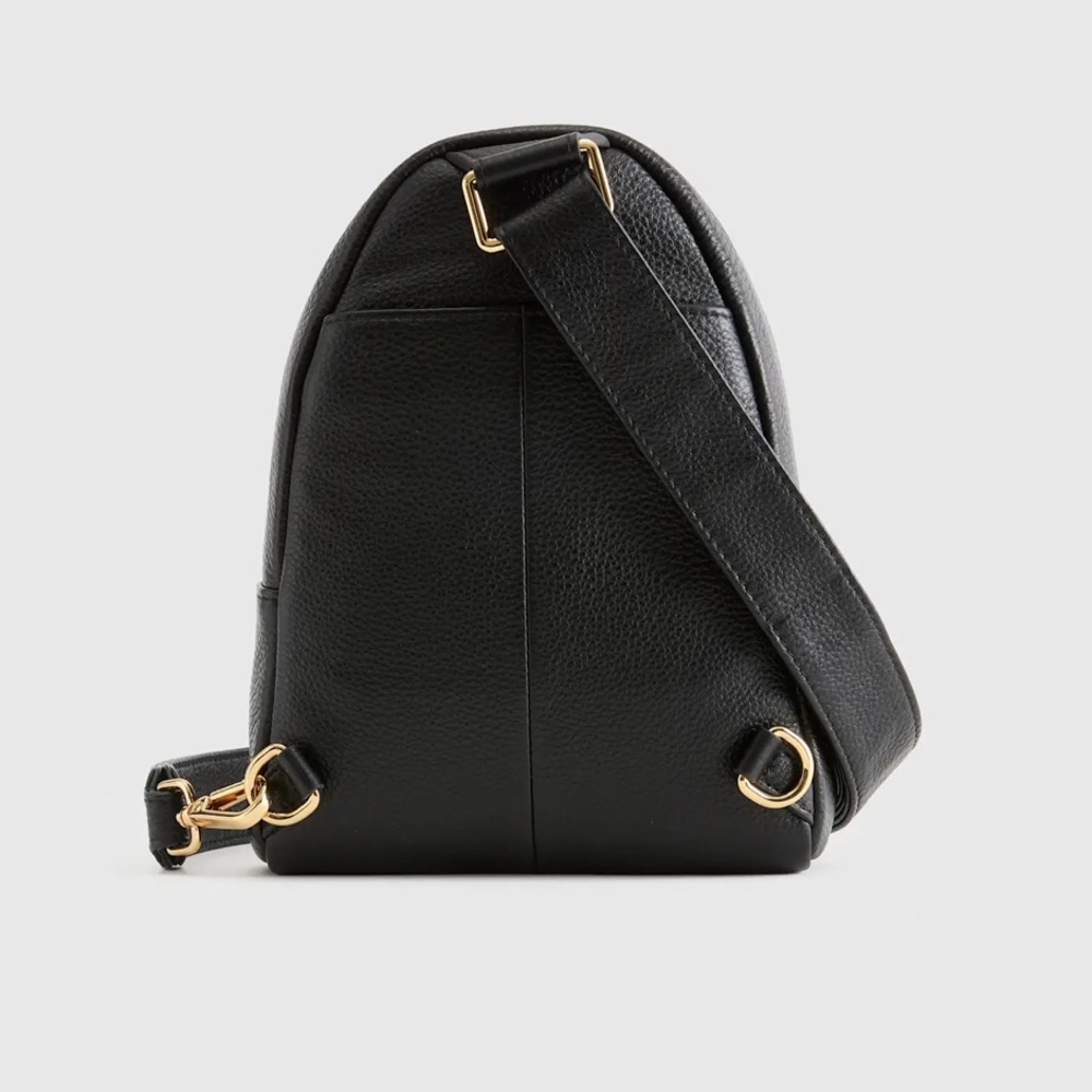 NWOT Quince Italian Leather Sling Pack Black New - Picture 5 of 15